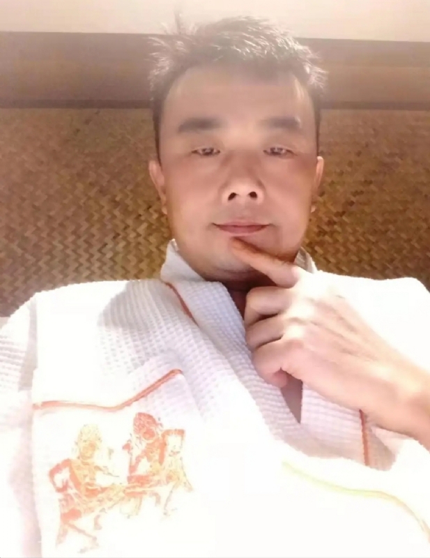 青锋的第一张照片--眉山残疾人相亲网